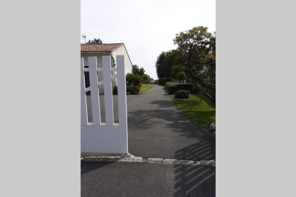 Le Logis De Chantal En Pays Royannais Arvert Exterior photo